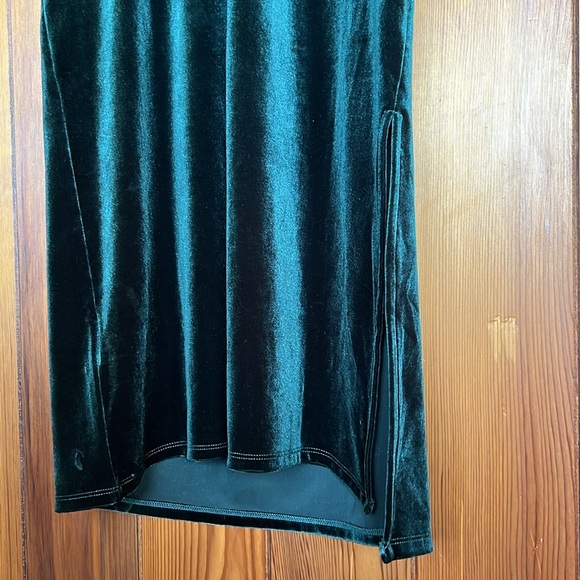 Sanctuary Green Velvet Slip Dress - Picture 8 of 9